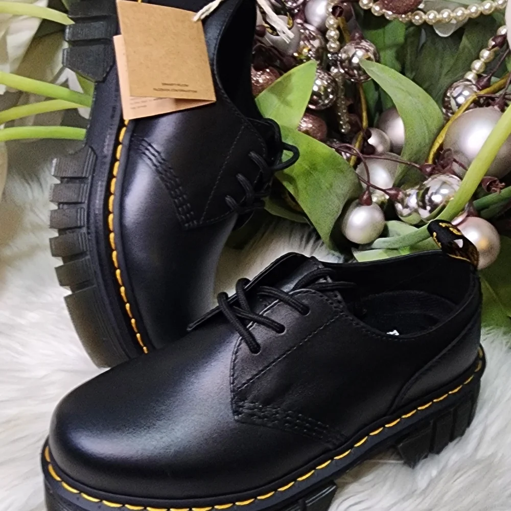 Dr. Martens Audrick 3-Eye Womens Casual Black Leather Platform Shoes NWT